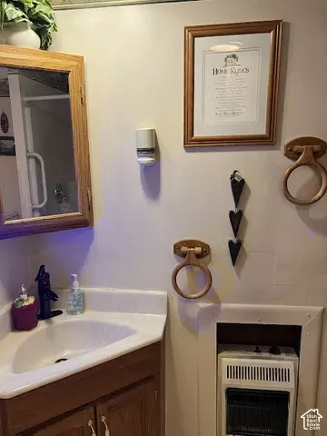 Bath - 36275 N 10690 E, Fairview, UT 84629 photo 1 of 2