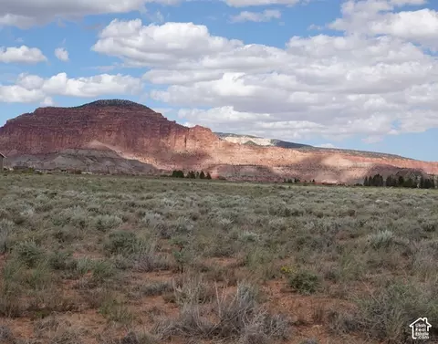 290 E Sand Creek Rd #30, Torrey, UT 84775