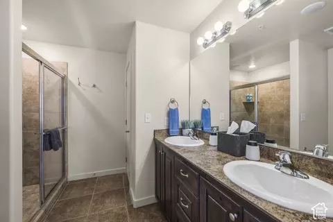 Bath - 3853 S Red Cir #22-A1, Moab, UT 84532 photo 2 of 3