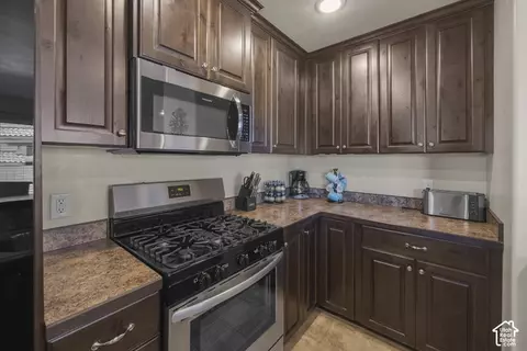 Kitchen - 3853 S Red Cir #22-A1, Moab, UT 84532 photo 2 of 2
