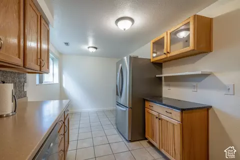 Kitchen - 455 E 5600 S #D, Murray, UT 84107 photo 2 of 3