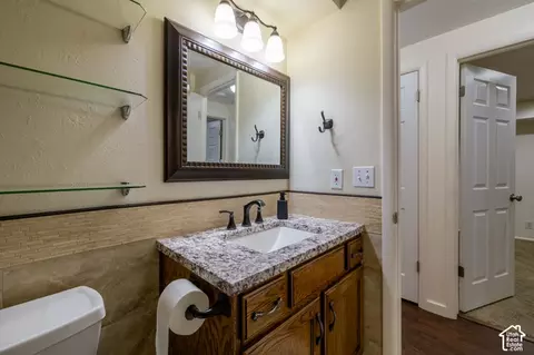 Bath - 455 E 5600 S #D, Murray, UT 84107 photo 3 of 3