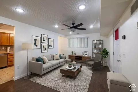 Living - 455 E 5600 S #D, Murray, UT 84107 photo 1 of 6