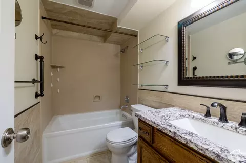 Bath - 455 E 5600 S #D, Murray, UT 84107 photo 2 of 3