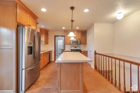 Kitchen - 386 N 210 E, Mapleton, UT 84664 photo 4 of 5