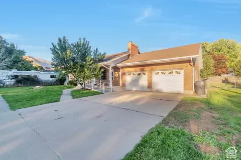 Exterior - 386 N 210 E, Mapleton, UT 84664 photo 2 of 5