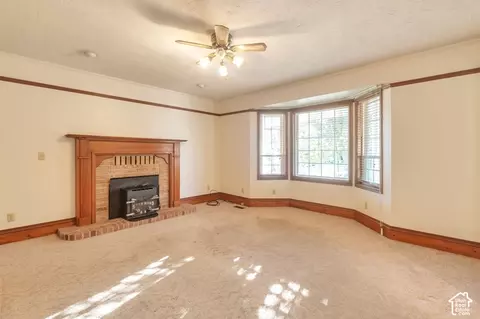 Living - 386 N 210 E, Mapleton, UT 84664 photo 1 of 3
