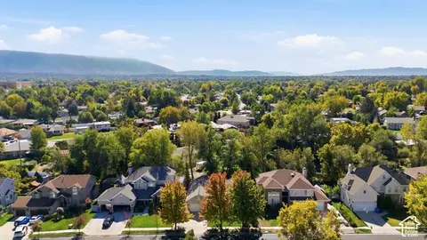 View/Area - 1172 E Castlecreek Dr, Murray, UT 84117 photo 4 of 4