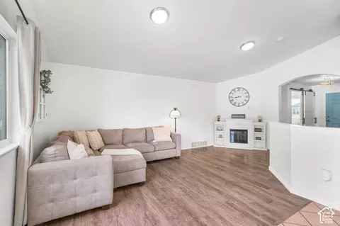 Living - 3866 W Augusta, Syracuse, UT 84075 photo 2 of 2