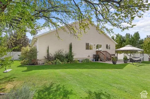 Exterior - 3866 W Augusta, Syracuse, UT 84075 photo 3 of 8