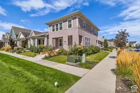 11536 S Pebble Pond Rd, South Jordan, UT 84009