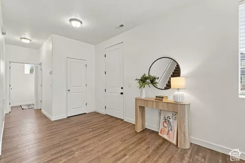 Entry Way - 1932 W Parkview Dr, Syracuse, UT 84075 photo 3 of 5