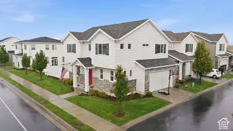 View/Area - 1932 W Parkview Dr, Syracuse, UT 84075 photo 1 of 13