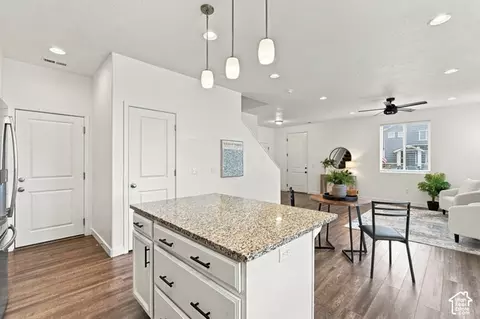 Kitchen - 1932 W Parkview Dr, Syracuse, UT 84075 photo 7 of 7