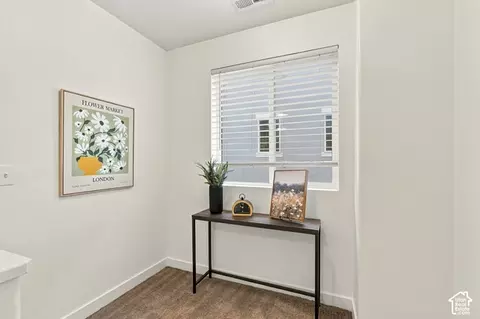 Entry Way - 1932 W Parkview Dr, Syracuse, UT 84075 photo 4 of 5