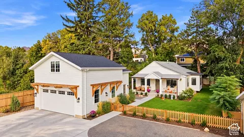 2275 E 4500 S, Holladay, UT 84117