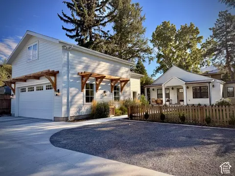 2275 E 4500 S, Holladay, UT 84117 photo 2