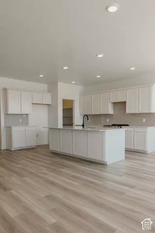 Kitchen - 388 E Clear Granite Way, Eagle Mountain, UT 84005 photo 11 of 13