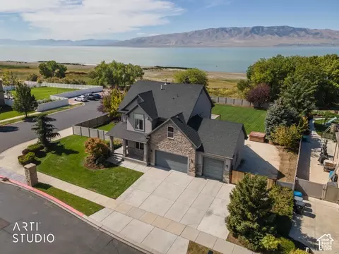 View/Area - 14 N Sunset Dr W, Vineyard, UT 84059 photo 2 of 12