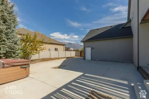 Exterior - 14 N Sunset Dr W, Vineyard, UT 84059 photo 14 of 16