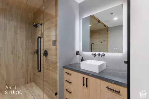 Bath - 14 N Sunset Dr W, Vineyard, UT 84059 photo 4 of 5