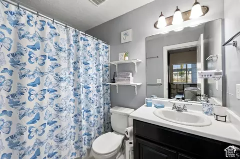 Bath - 3689 E Rockcreek Rd N #N3, Eagle Mountain, UT 84005 photo 2 of 2