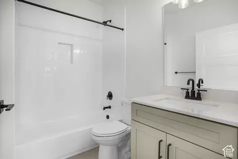 Bath - 1631 W Century Ln S #B, Mapleton, UT 84664 photo 2 of 3