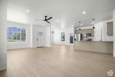 Living - 1631 W Century Ln S #B, Mapleton, UT 84664 photo 2 of 3