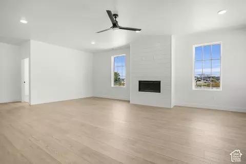 Living - 1631 W Century Ln S #B, Mapleton, UT 84664 photo 3 of 3
