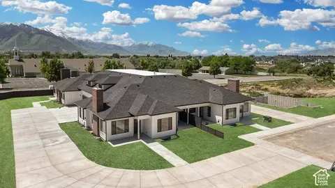 Exterior - 1631 W Century Ln S #B, Mapleton, UT 84664 photo 2 of 3