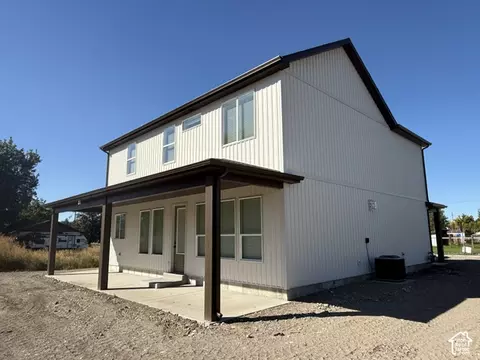 Exterior - 658 W 500 S, Logan, UT 84321 photo 3 of 5