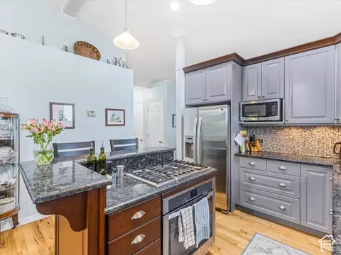 Kitchen - 1652 E 4190 S, Millcreek, UT 84124 photo 4 of 5