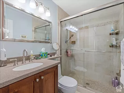 Bath - 1652 E 4190 S, Millcreek, UT 84124 photo 2 of 4
