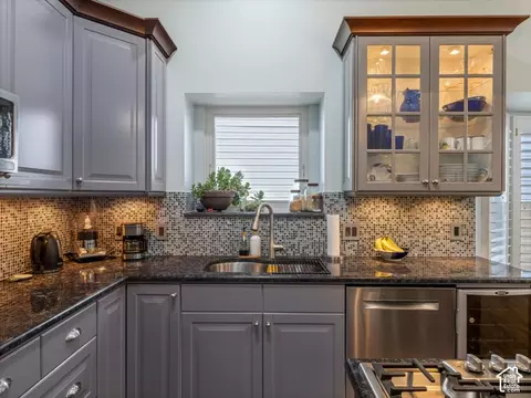Kitchen - 1652 E 4190 S, Millcreek, UT 84124 photo 2 of 5