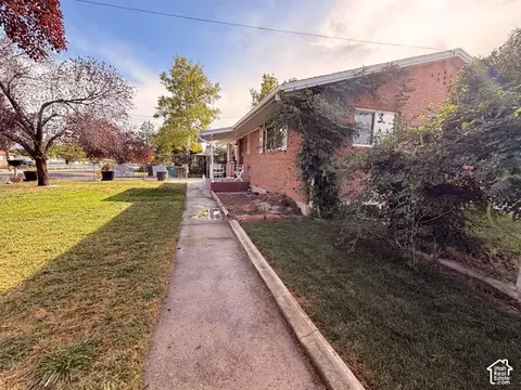 Exterior - 718 S 900 E, Orem, UT 84097 photo 3 of 7