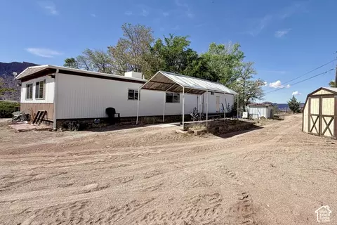 Exterior - 2051 S Murphy Ln, Moab, UT 84532 photo 6 of 12