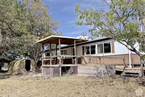 Exterior - 2051 S Murphy Ln, Moab, UT 84532 photo 3 of 12