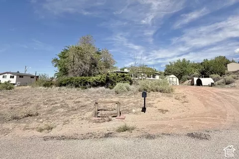 Exterior - 2051 S Murphy Ln, Moab, UT 84532 photo 8 of 12