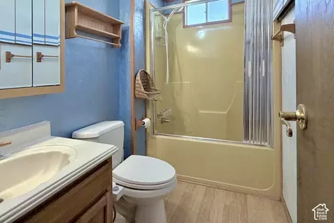 Bath - 2051 S Murphy Ln, Moab, UT 84532 photo 2 of 2