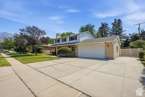 Exterior - 1944 E Brady Creek Dr S, Sandy, UT 84093 photo 5 of 7