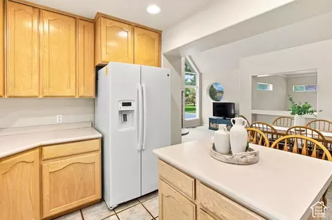 Kitchen - 985 N Main E, Orem, UT 84057 photo 2 of 2