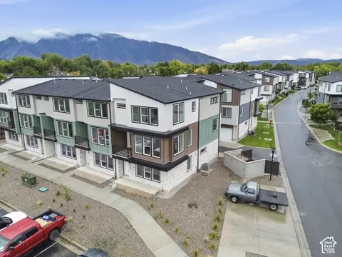 View/Area - 132 E Chambord Ct S, Sandy, UT 84070 photo 1 of 3