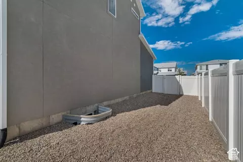 Exterior - 853 W Wickham Dr, Murray, UT 84123 photo 4 of 6