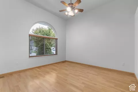 Living - 1033 W 1500 N, Orem, UT 84057 photo 2 of 4