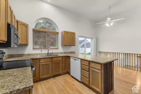 Kitchen - 1033 W 1500 N, Orem, UT 84057 photo 1 of 2