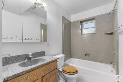 Bath - 1033 W 1500 N, Orem, UT 84057 photo 4 of 4