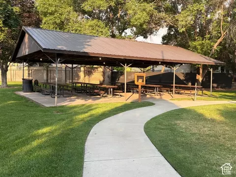 View/Area - 1245 W 1600 N, Mapleton, UT 84664 photo 6 of 6