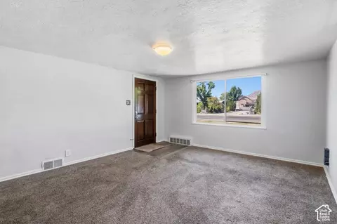 Living - 1245 W 1600 N, Mapleton, UT 84664 photo 3 of 4
