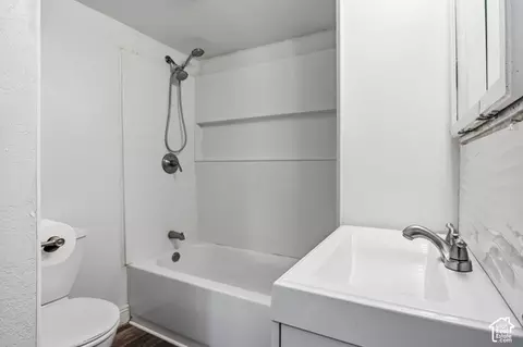 Bath - 1245 W 1600 N, Mapleton, UT 84664 photo 2 of 2