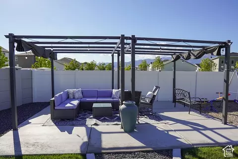 Exterior - 1686 E Meadowlark Dr, Eagle Mountain, UT 84005 photo 10 of 13